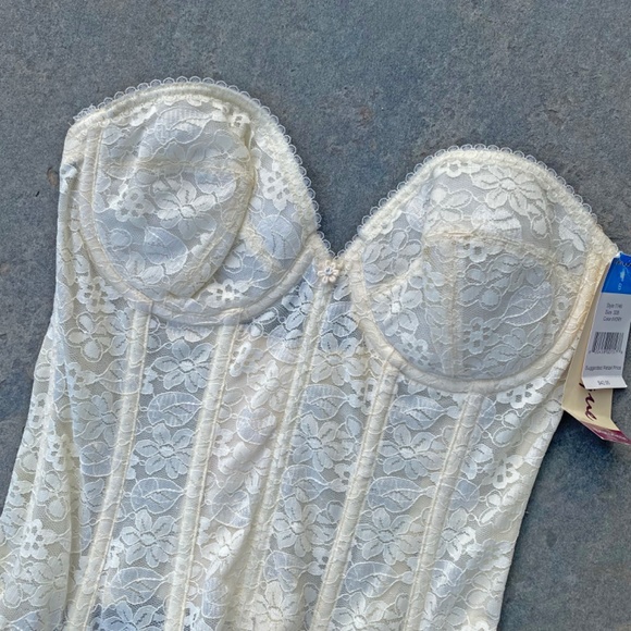 Deadstock NEW Vintage 1990's Dominique Lace Ivory Corset Bustier Top - Picture 2 of 4